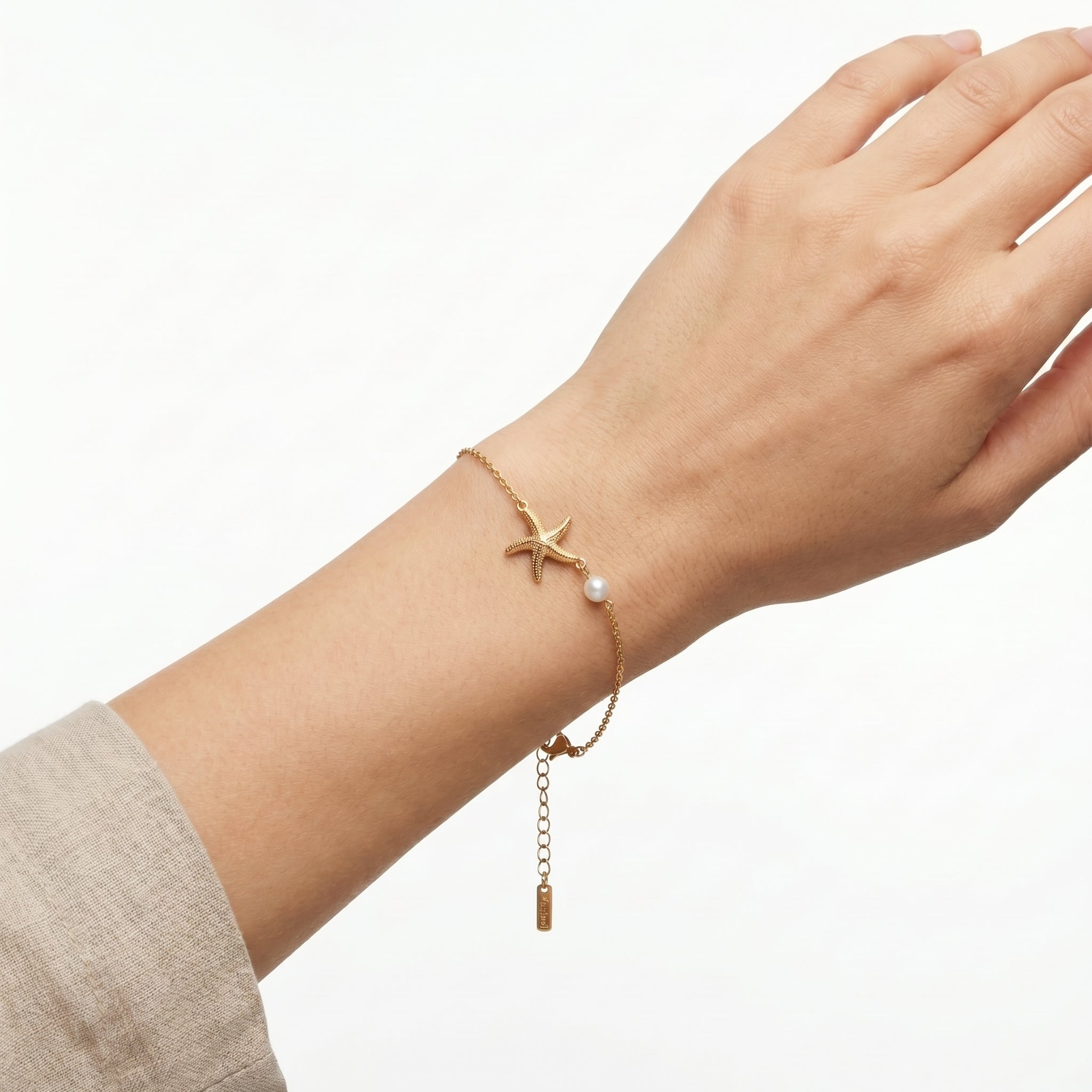 Starfish & Pearl Gold Bracelet – Ocean-Inspired Fashion Jewellery