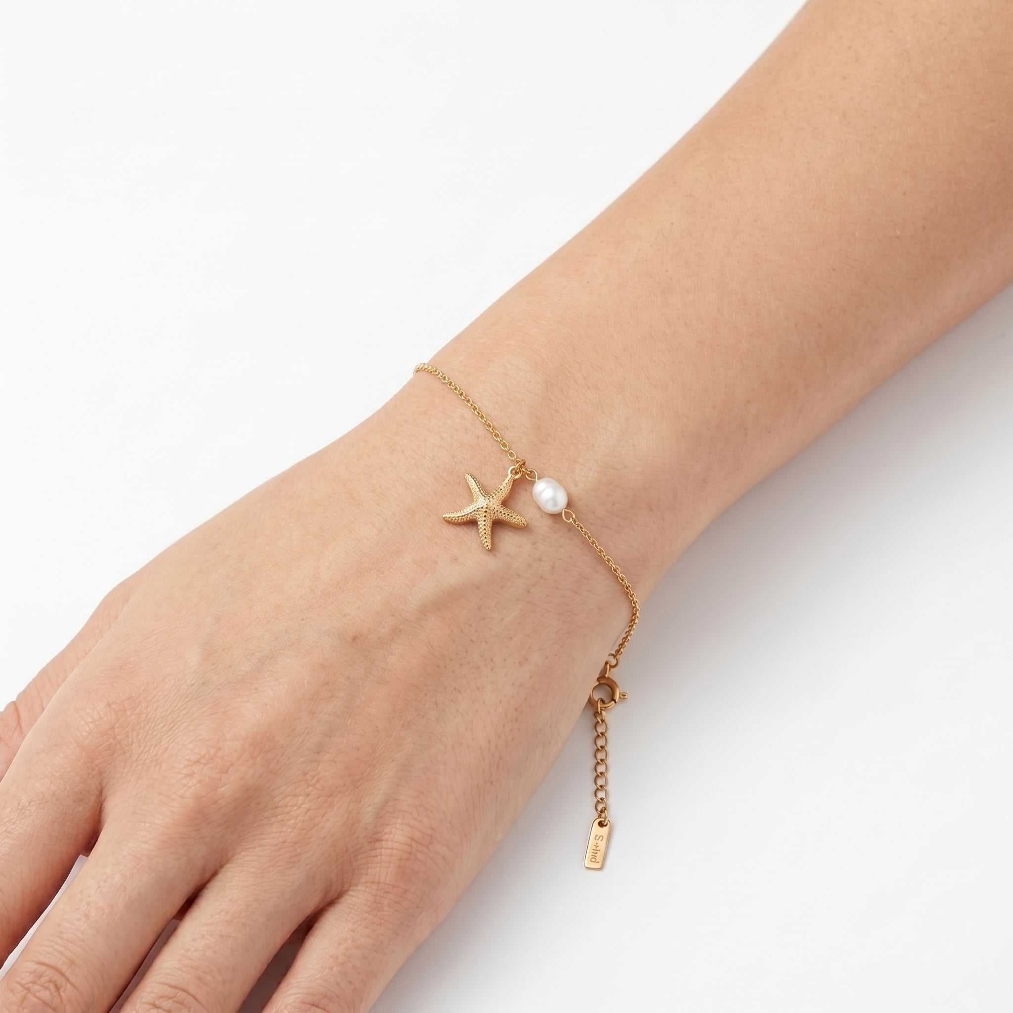 Starfish & Pearl Gold Bracelet – Ocean-Inspired Fashion Jewellery