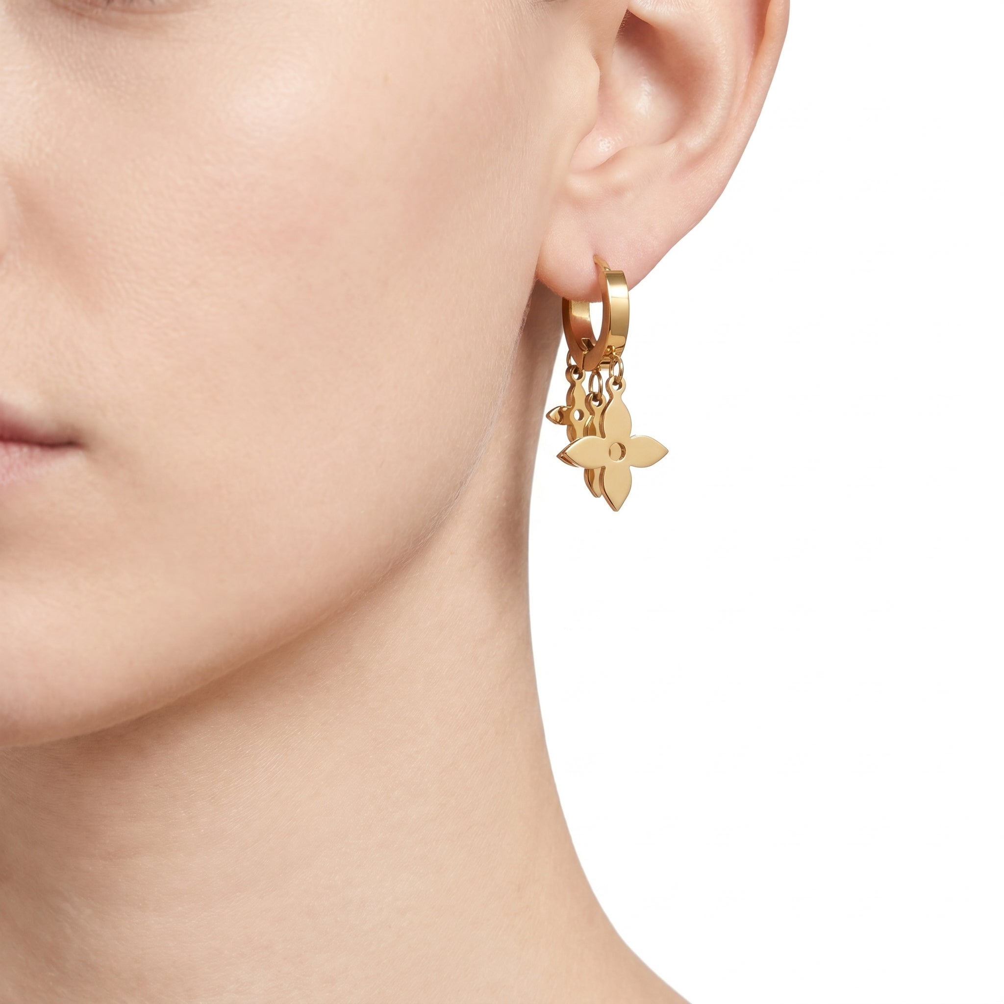 Triple Fleur Charm Huggie Earrings – Gold Flower Fashion Earrings