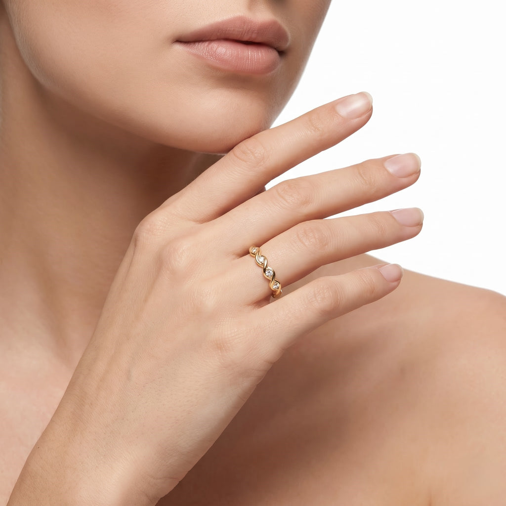 Delicate Link Ring